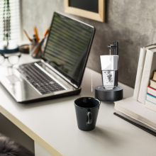 How to Stop Nicotine Cravings: The Hidden Power of Water [2026 Guide]